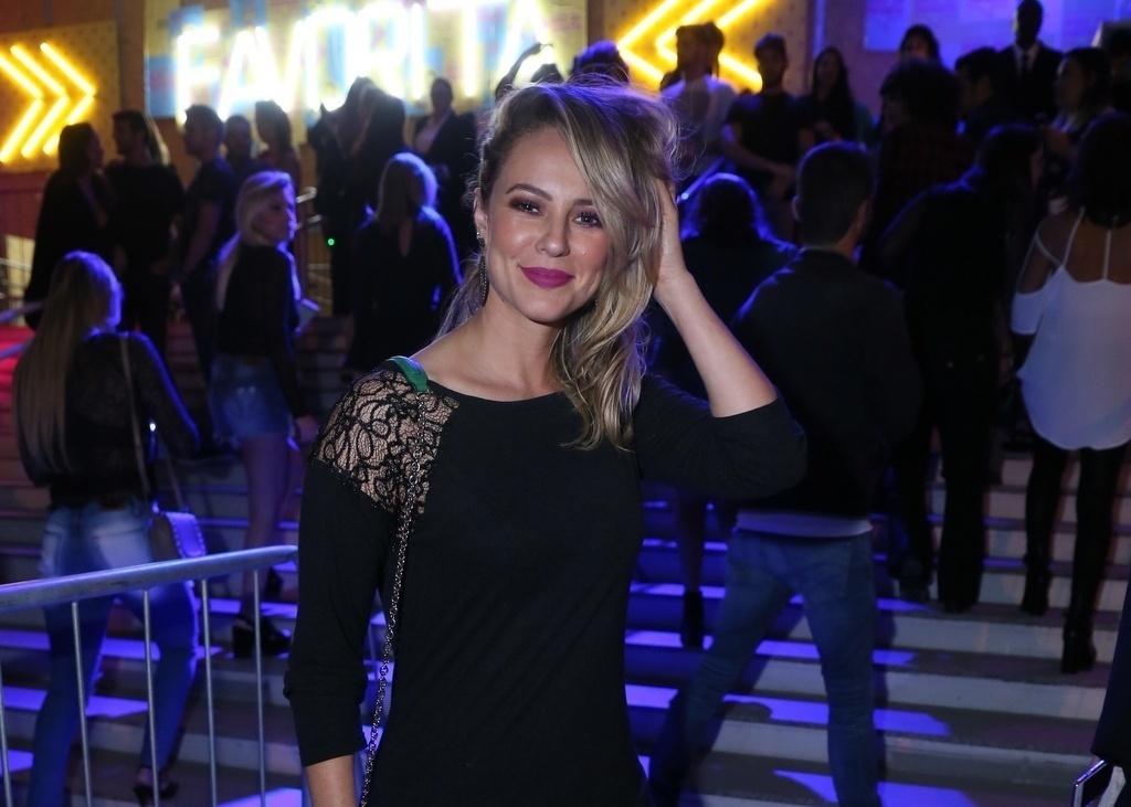 Paolla Oliveira não podia faltar no Baile da Favorita, na Marina da Glória, no Rio - Anderson Borde/AgNews