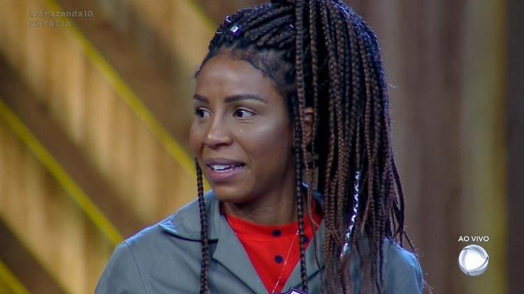 Luane se emociona - Reprodução/PlayPlus - Reprodução/PlayPlus