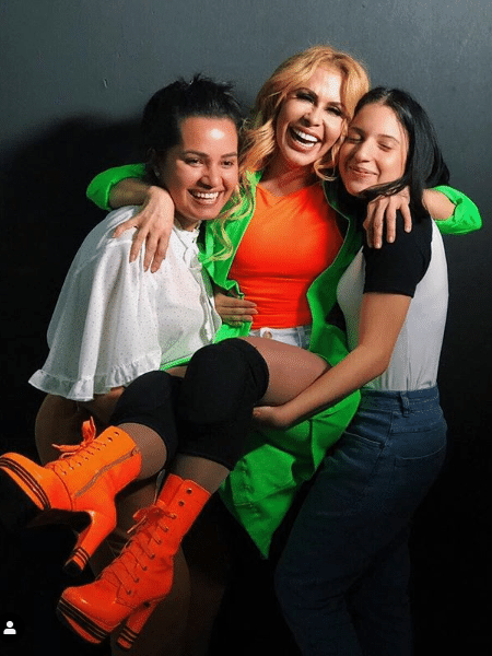 Joelma com as filhas, Natalia e Yasmin - Reprodução/Instagram