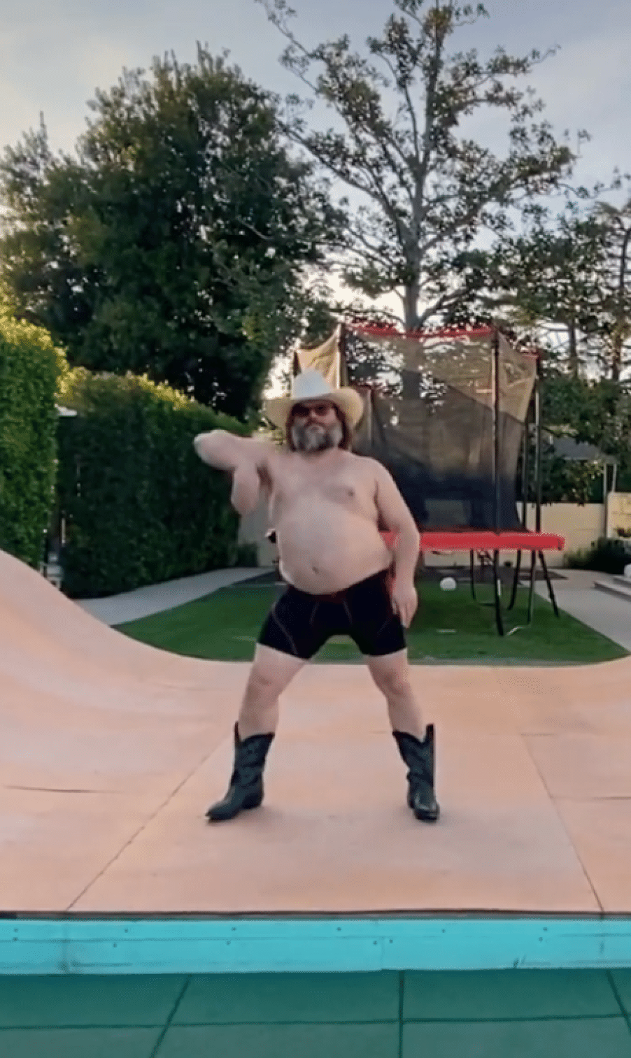 Coronavirus Jack Black Faz Conta No Tiktok E Lanca Desafio Da Danca Da Quarentena