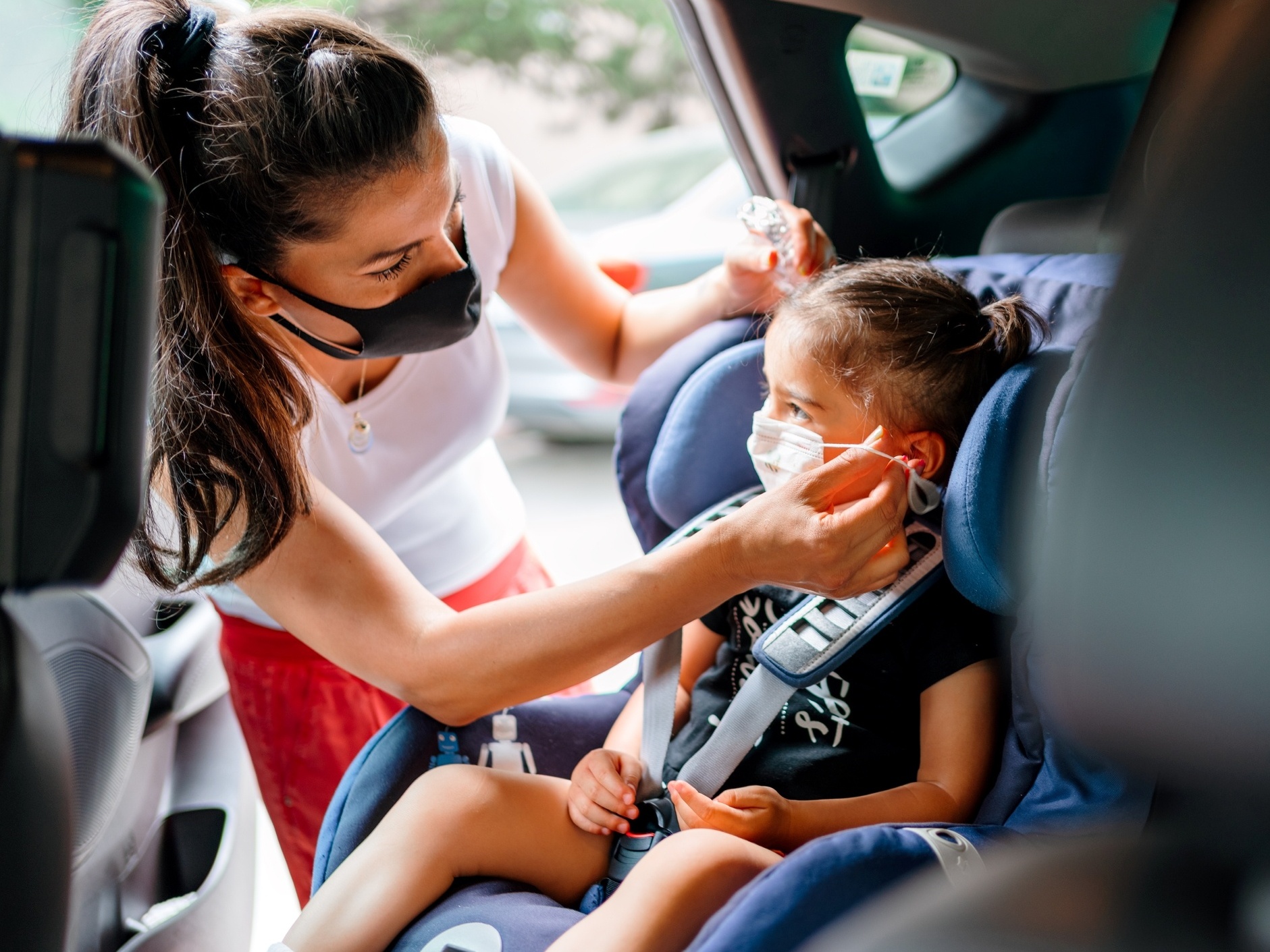 Cadeirinha de bebê em viagens: como levar as crianças com