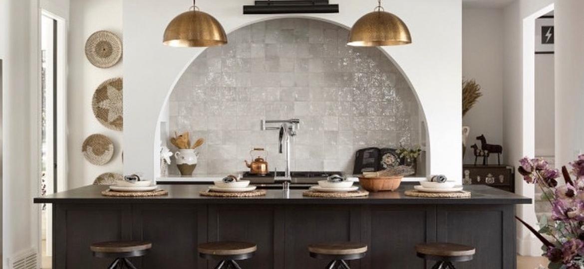 Ashley Tisdale revela seu primeiro projeto como designer de interiores
