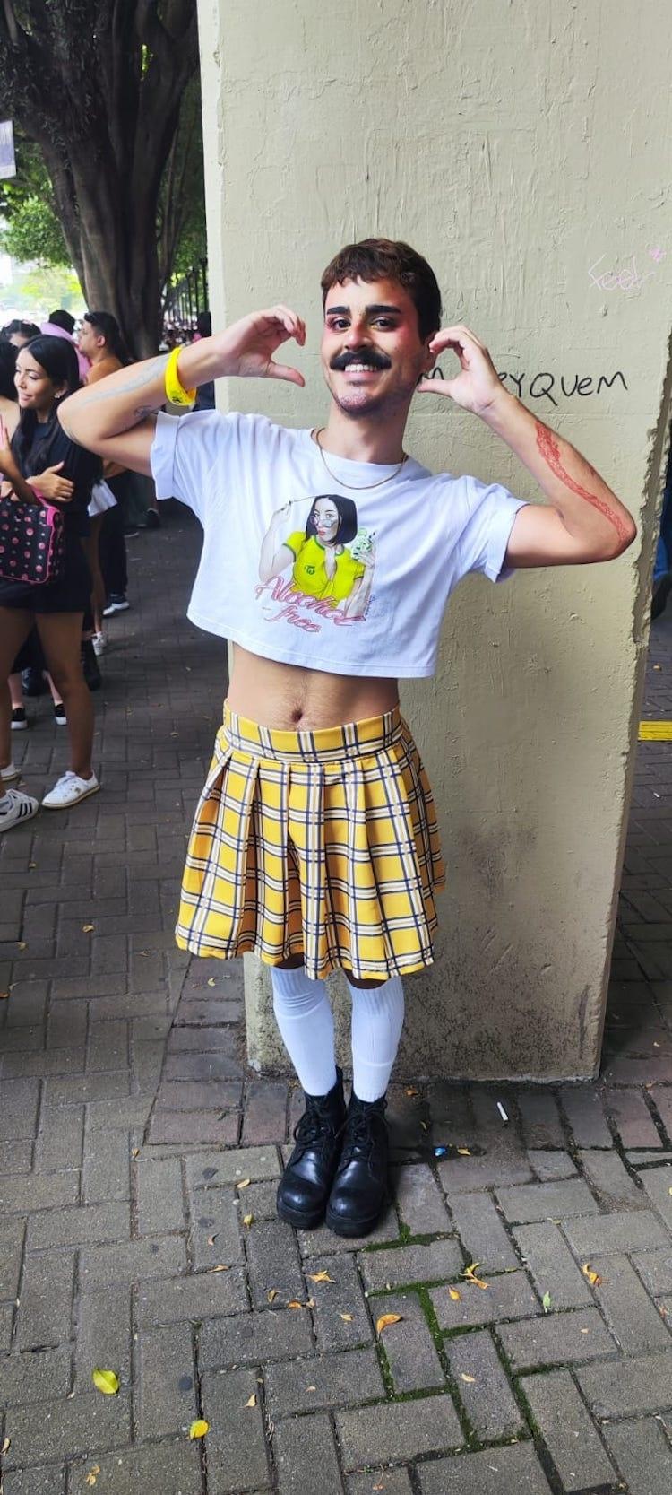 Felipe Paulin, 26, de São Paulo, que pediu a um amigo de Uberlândia para criar a estampa da sua camiseta do Twice