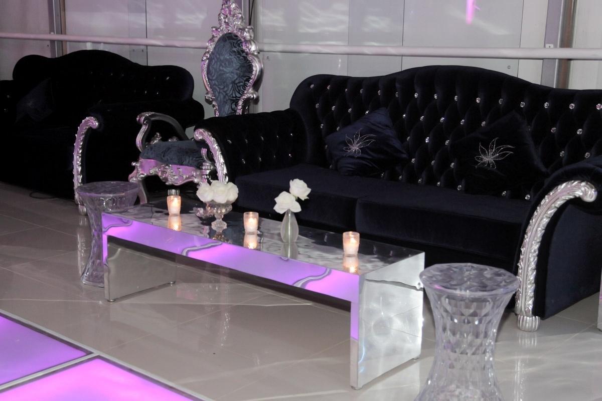 Larissa Manoela comemora 10 milhões de seguidores com festa luxuosa - Marcos Ribas e Manoela Scarpa/Brazil News