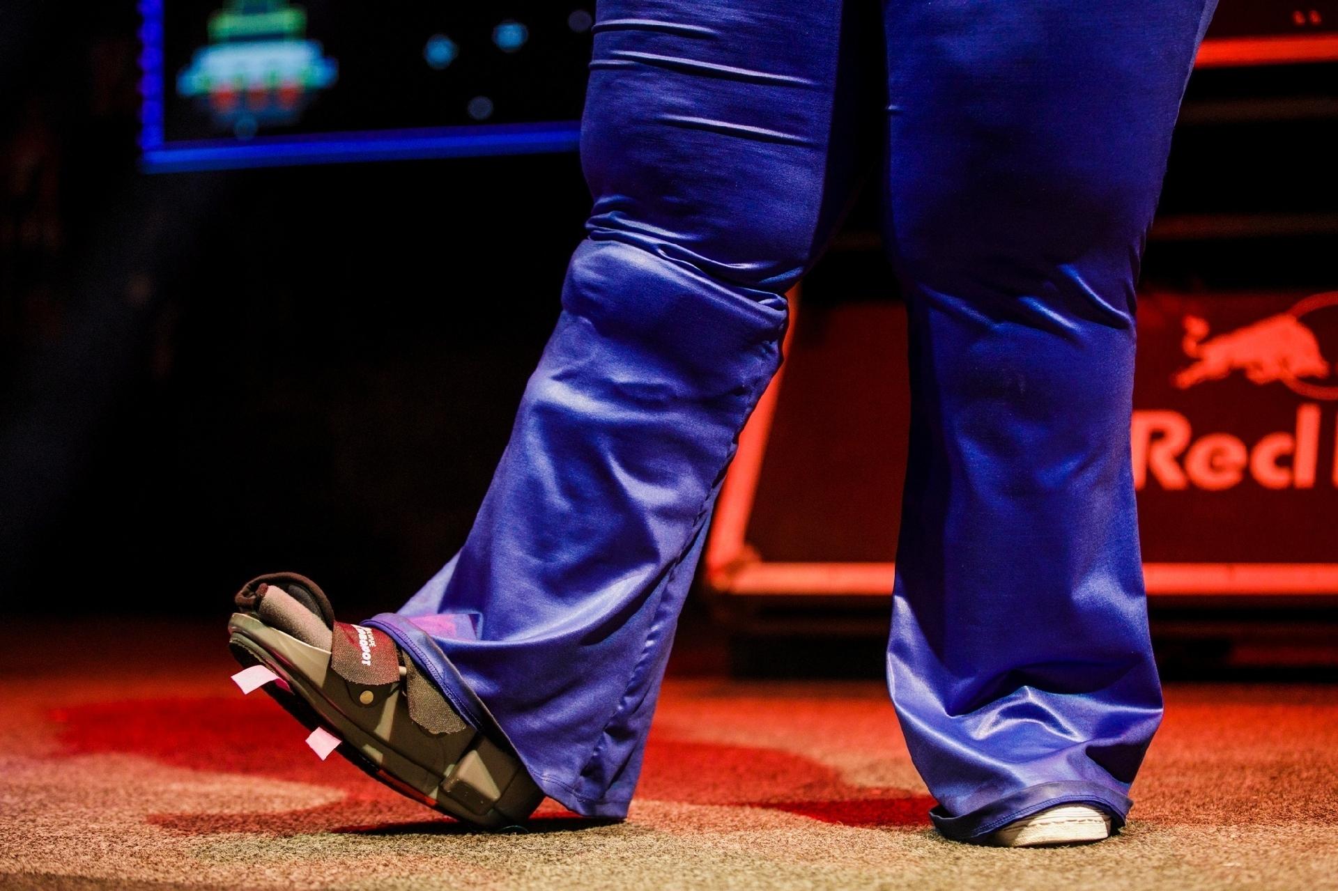 Jojo Todynho faz show no Villa Mix, em São Paulo, usando bota ortopédica - Mariana Pekin/UOL