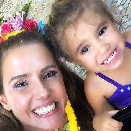 Deborah Secco com a filha, Maria Flor - Reprodução/Instagram