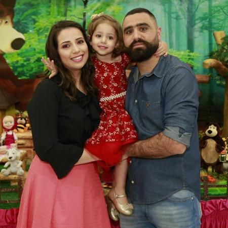Wala e Hussein recorreram à fertilização in vitro para oferecer transplante compatível à filha Cyrin - Arquivo pessoal