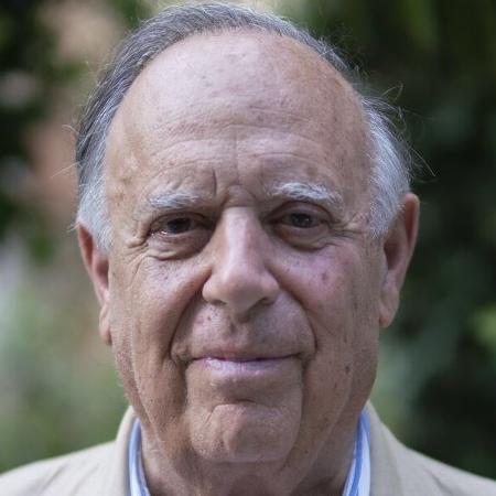 Carlos Falcó, padrasto de Enrique Iglesias, morreu aos 83 anos - Reprodução/televisa.com
