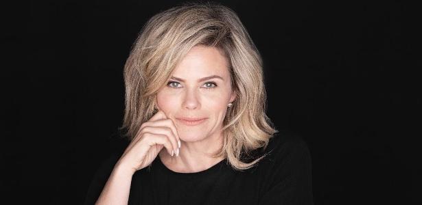 'Perfeita com as curvas do meu corpo', diz Maria Cândida