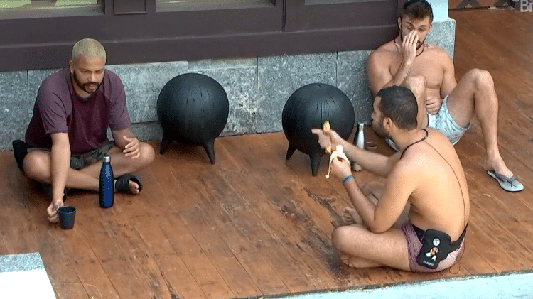 BBB 21: Arthur conversa com Projota e Gil - Reprodução/Globoplay - Reprodução/Globoplay