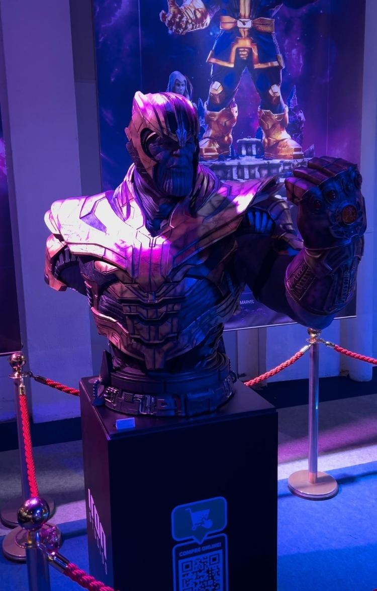 Colecionável do Thanos à venda por R$ 80 mil no estande da Iron Studios na D23