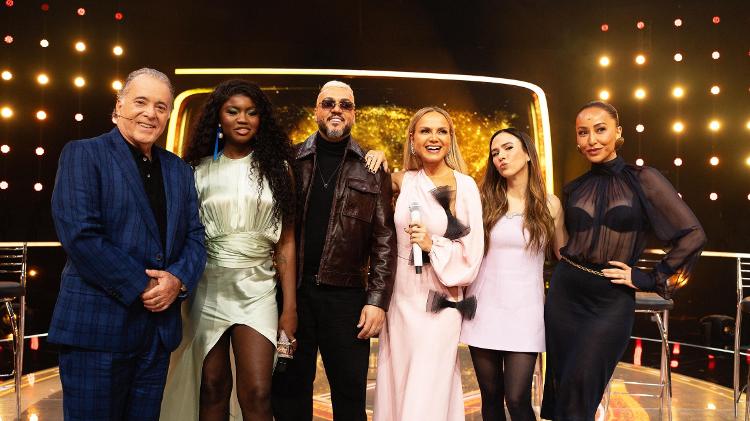 O elenco do The Masked Singer Brasil reunido: Tony Ramos, Kenya Sade, Belo, Eliana, Tatá Werneck e Sabrina Sato