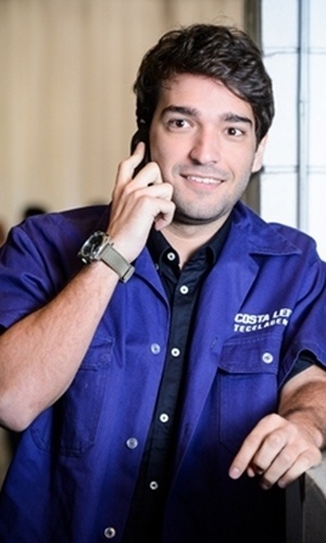 Tiago (Humberto Carrão) - Filho de Hércules (João Vitor Silva/ Danilo Granghéia) e Carmem (Bianca Salgueiro). Neto de Mág (Vera Holtz) e Fausto (Tarcísio Meira). Irmão de Ana Luiza (Bianca Muller). Namora com Letícia (Isabella Santoni) - Ramon Vasconcelos/Globo