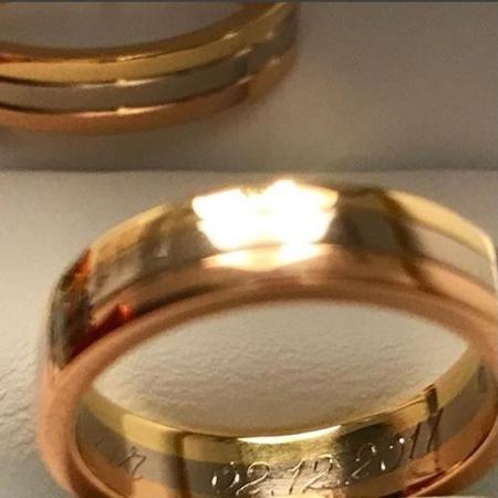Tralli mostra gravação da aliança de casamento - Instagram Cesar Tralli
