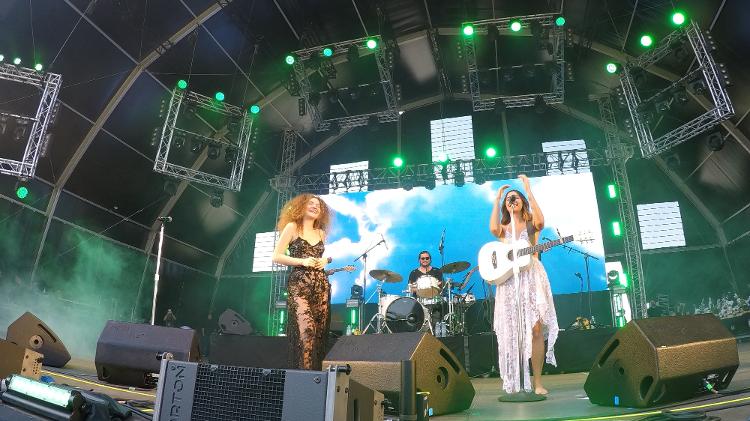 A dupla Anavitória se apresenta no palco Music Valley na abertura do festival Rock in Rio Lisboa em 2018 - Felipe Branco Cruz/UOL - Felipe Branco Cruz/UOL