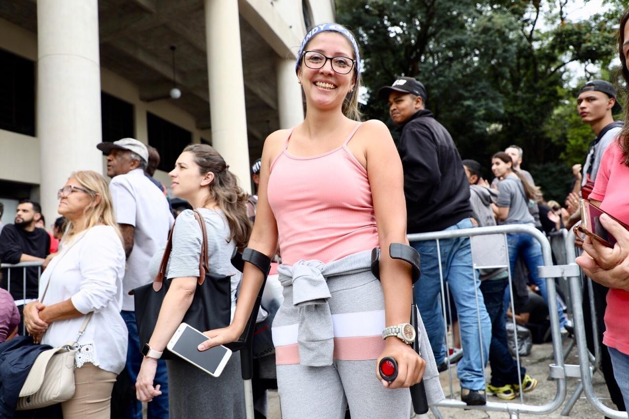 Público faz fila no Estádio do Pacaembu para comprar ingressos para o show de Sandy e Junior - Mariana Pekin/UOL
