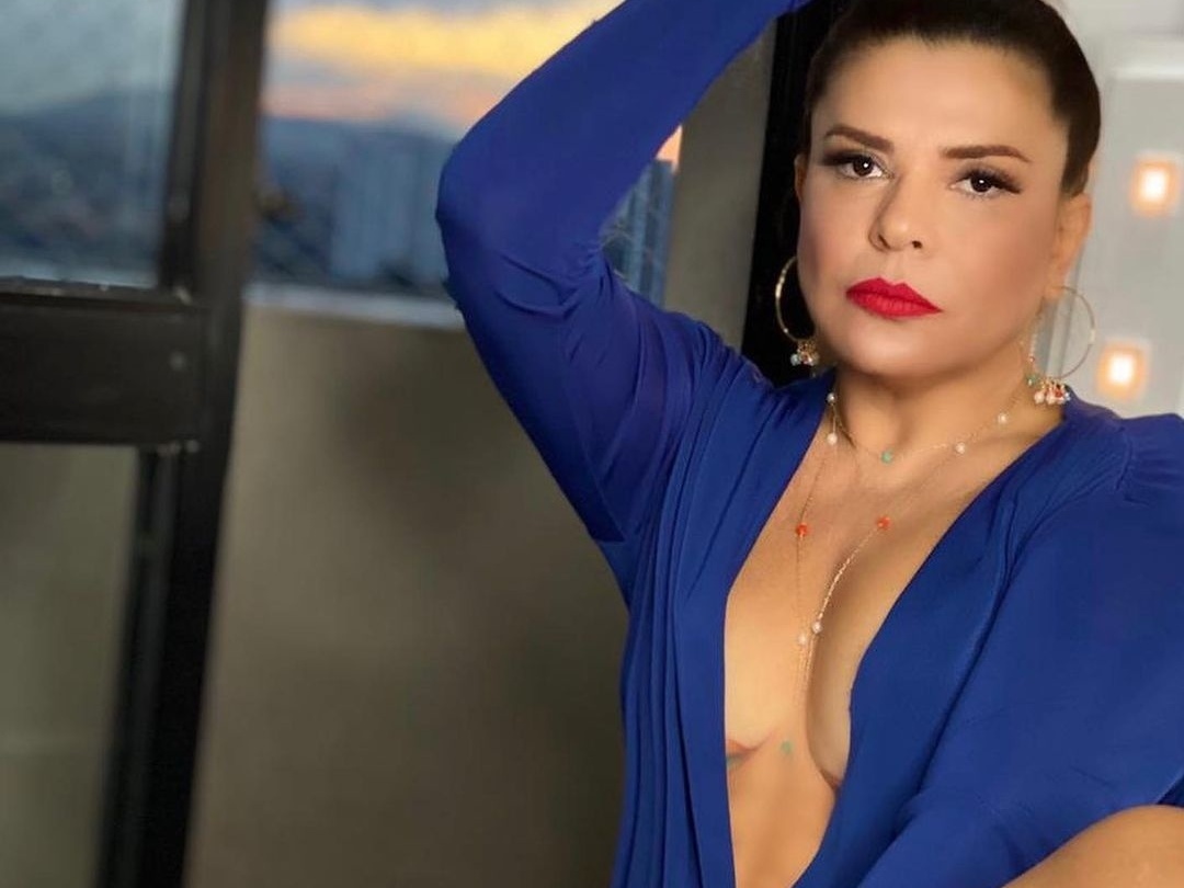 Mara Maravilha posta foto raríssima de seus 19 anos: Mudei muito?