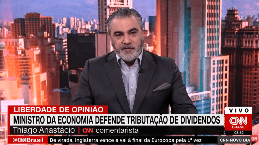 O comentarista Thiago Anastácio, da CNN - Reprodução / CNN