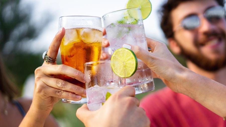 Bebidas sem álcool são opções refrescantes para quem quer curtir sem se preocupar com ressaca ou moderação - Getty Images/iStockphoto