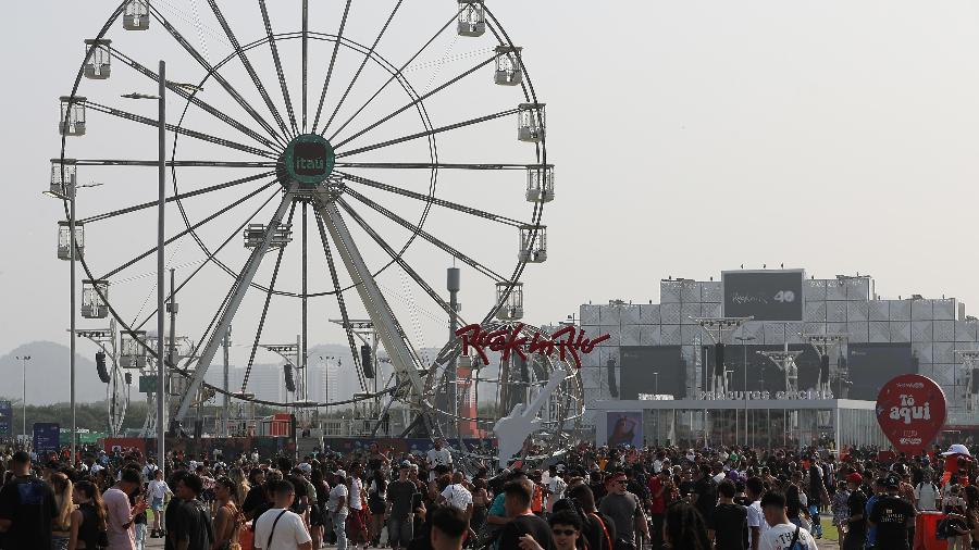 Roda gigante e público do primeiro dia do Rock In Rio 2024