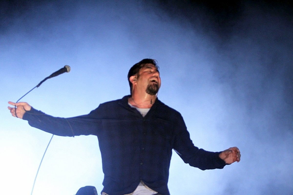 24.set.2015 - O Deftones fecha as apresentações no palco sunset no quarto dia do Rock in Rio 2015 - Marcos Ferreira/Photo Rio News