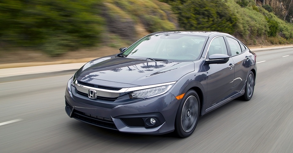 Honda Civic Touring 1.5 Turbo CVT - Divulgação