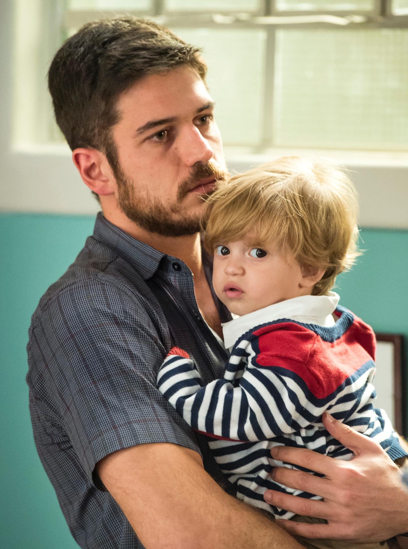 Ruyzinho filho de Zeca e Ritinha - Divulgação/TVGlobo/A Força Querer