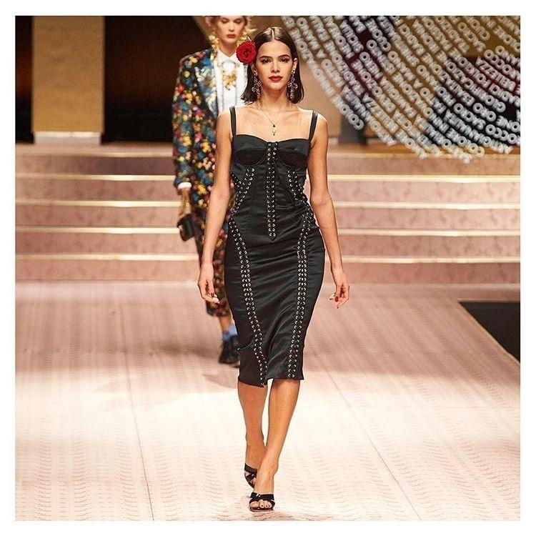Desfile Dolce & Gabbana - Bruna Marquezine - Reprodução/Instagram