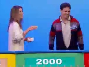 Rebeca Abravanel xaveca participante do "Roda a Roda" - Reprodução/SBT - Reprodução/SBT