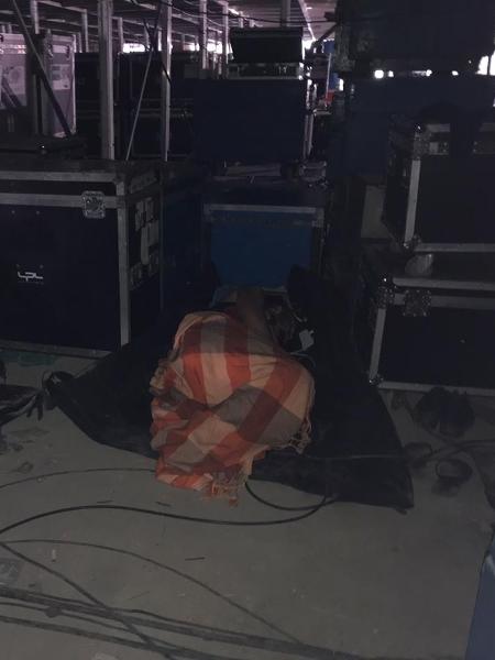 Funcionários sob o palco - Superintendência do Rock In Rio - Superintendência do Rock In Rio