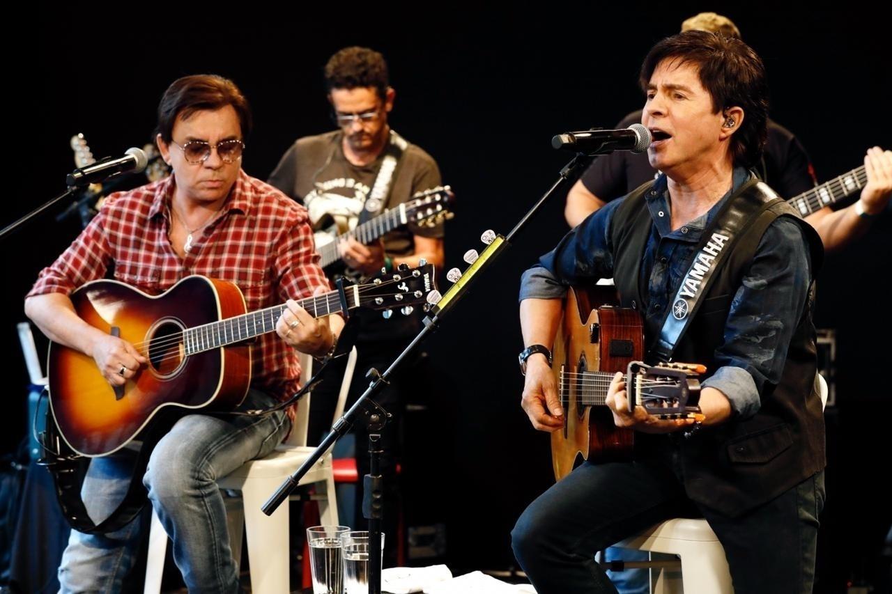 Chitãozinho & Xororó se apresentam em especial de fim de ano no Estúdio UOL - Mariana Pekin/UOL