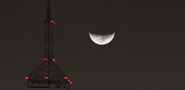 Qual a fase da Lua hoje (30)? Veja calendário lunar de outubro 2025