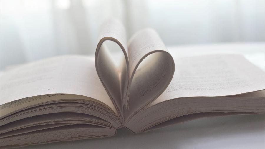Amor em outubro - Aung Soe Min