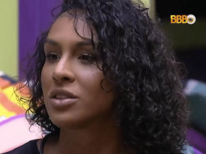 Lina explica como Arthur manipula os brothers: 'Faz a gente se confundir'