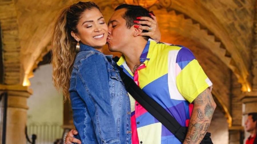 Modelo Kimberly Flores e o marido, o cantor Edwin Luna - Reprodução/Instagram (kimfloresgz)