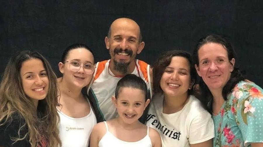 Fabiano Araújo, que tem diabetes tipo 1, diz que sem a família seu tratamento não seria o mesmo