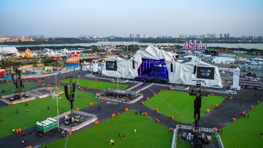 Imagem aérea mostra apenas uma parte da Cidade do Rock na semana em que começa o Rock in Rio 2024 - Ariel Martini/Divulgação