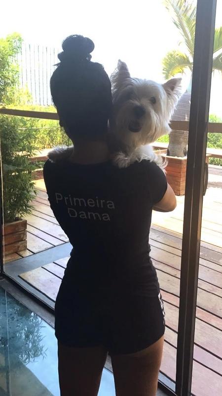 Letícia Lima publica foto com Chicó, cachorro de Ana Carolina - Reprodução/Instagram/aleticialima