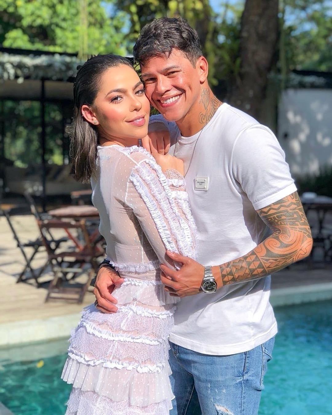 Em 2018 o meia Giovanni Augusto começou a namorar a influenciadora Lorrana Oliveira - Reprodução/Instagram