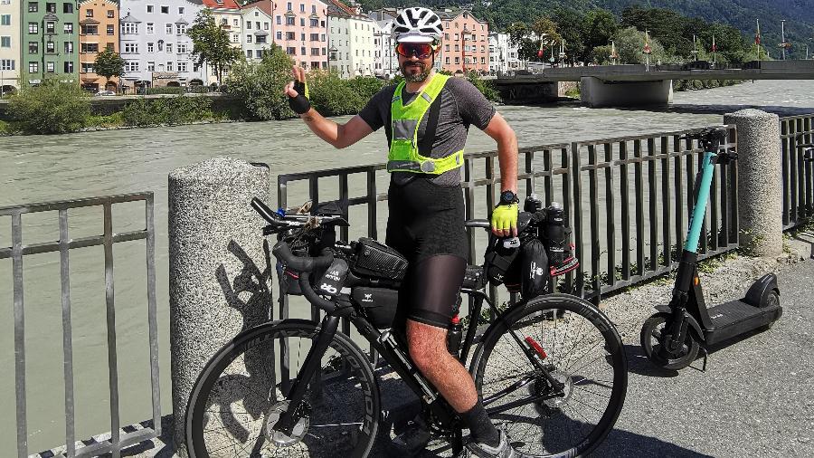 O brasileiro Marcos Bueno está cruzando a Europa de bicicleta em plena pandemia  - Arquivo pessoal