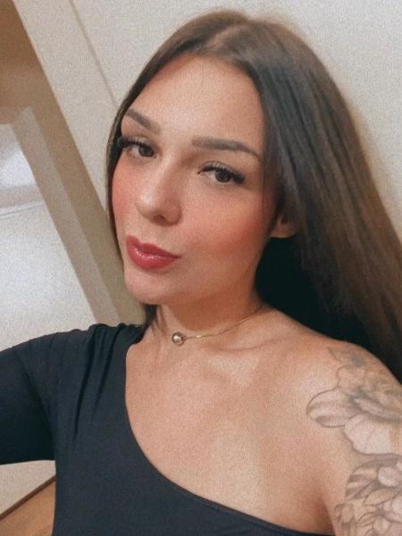 Giulia Cardoso operou aos 18 anos Giulia Cardoso operou aos 18 anos