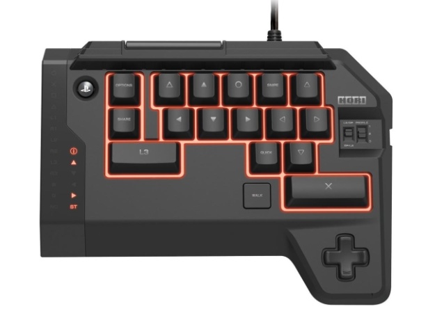 O teclado Tactical Assault Commander 4 traz símbolos semelhantes ao do controle DualShock4 do PS4 - Divulgação