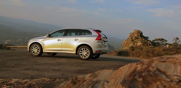 Volvo XC60 D5 SWD - Divulgação - Divulgação