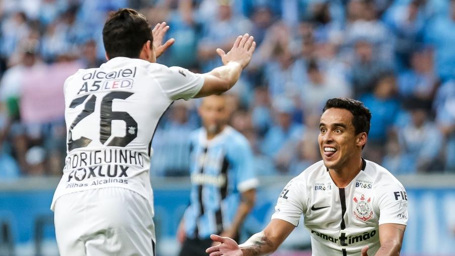 Jadson comemora gol marcado pelo Corinthians contra o Grêmio - Rodrigo Gazzanel/Ag.Corinthians