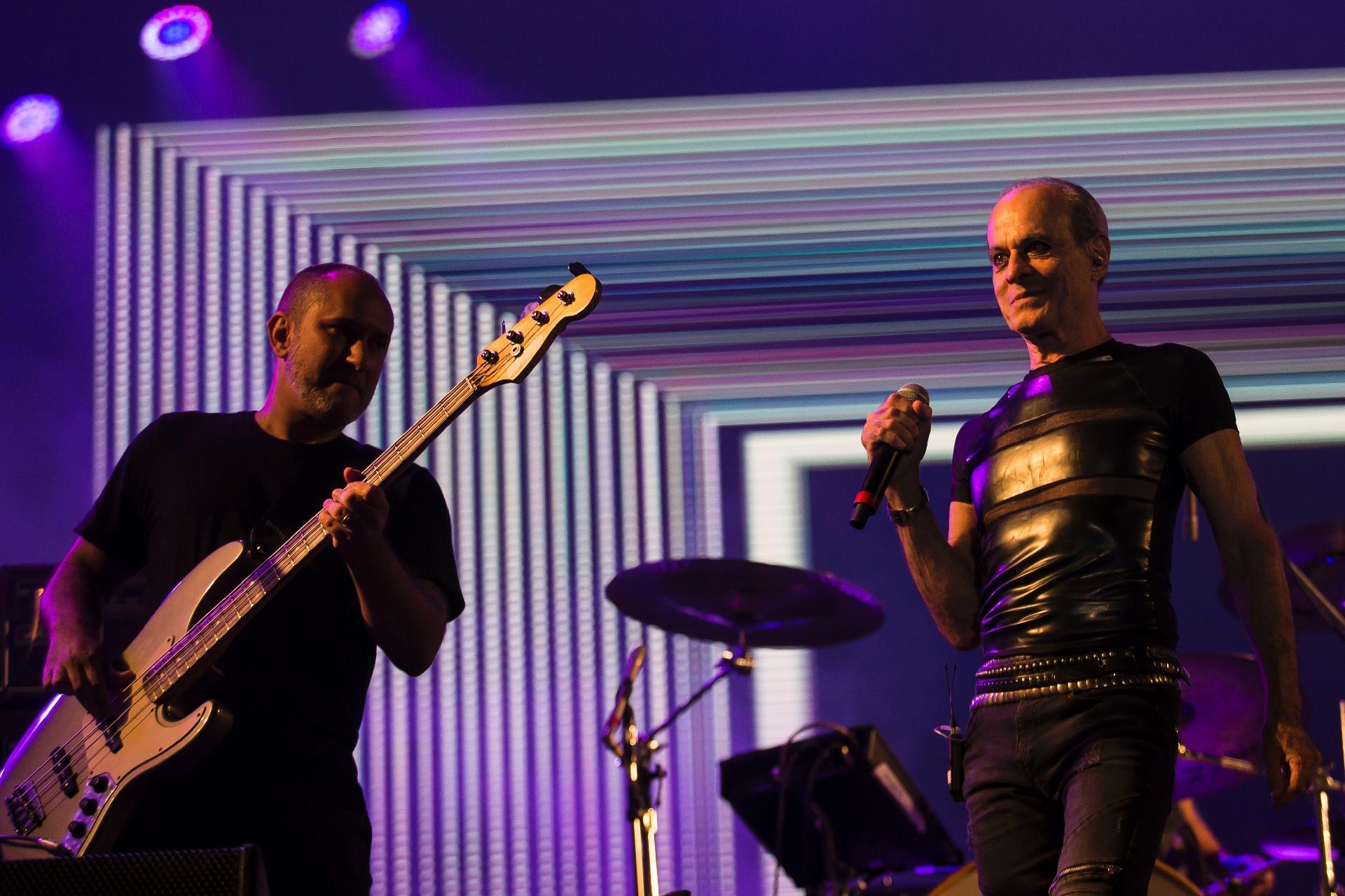 Ney Matogrosso se apresenta com a banda Nação Zumbi no Palco Sunset do Rock in Rio 2017 - Bruna Prado/UOL
