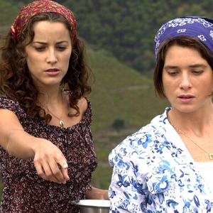 Maria João Bastos e Leticia Spiller em "Sabor da Paixão", de 2003 - Divulgação/Globo - Divulgação/Globo