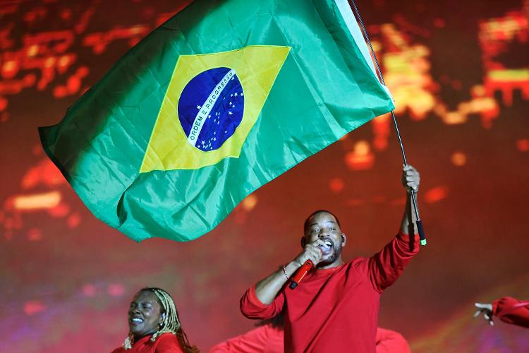 19.set.2024 - Will Smith se apresenta no Palco Sunset do quarto dia de Rock in Rio