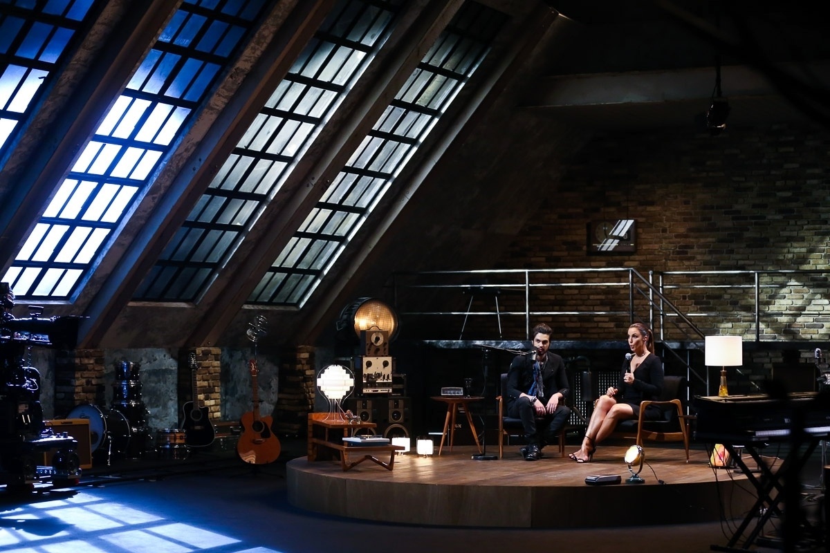 15.ago.2016 - Luan Santana grava DVD de duetos "1977" no Polo cinematográfico de Paulínia, em São Paulo. Álbum, que vai homenagear as mulheres, terá participação de Anitta, Ivete Sangalo, Sandy, Marília Mendonça, entre outras. - Manuela Scarpa/Brazil News