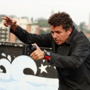 Frank Mora na laje de sua casa, em São Paulo: iPhone 5 serviu para gravar seu primeiro longa - Divulgação - Divulgação