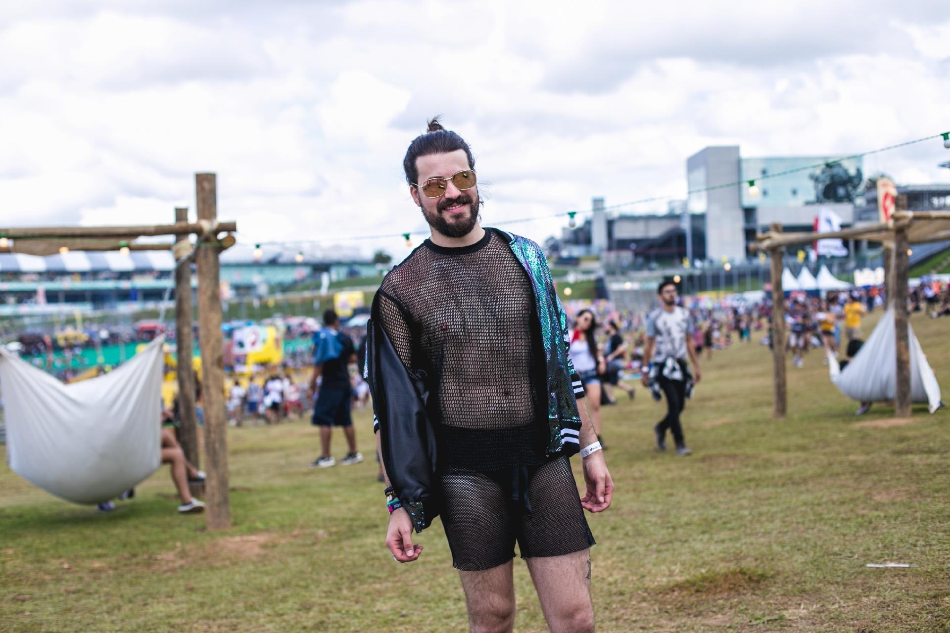 Jovem vai ao Lolla de cueca - Felipe Gabriel/UOL